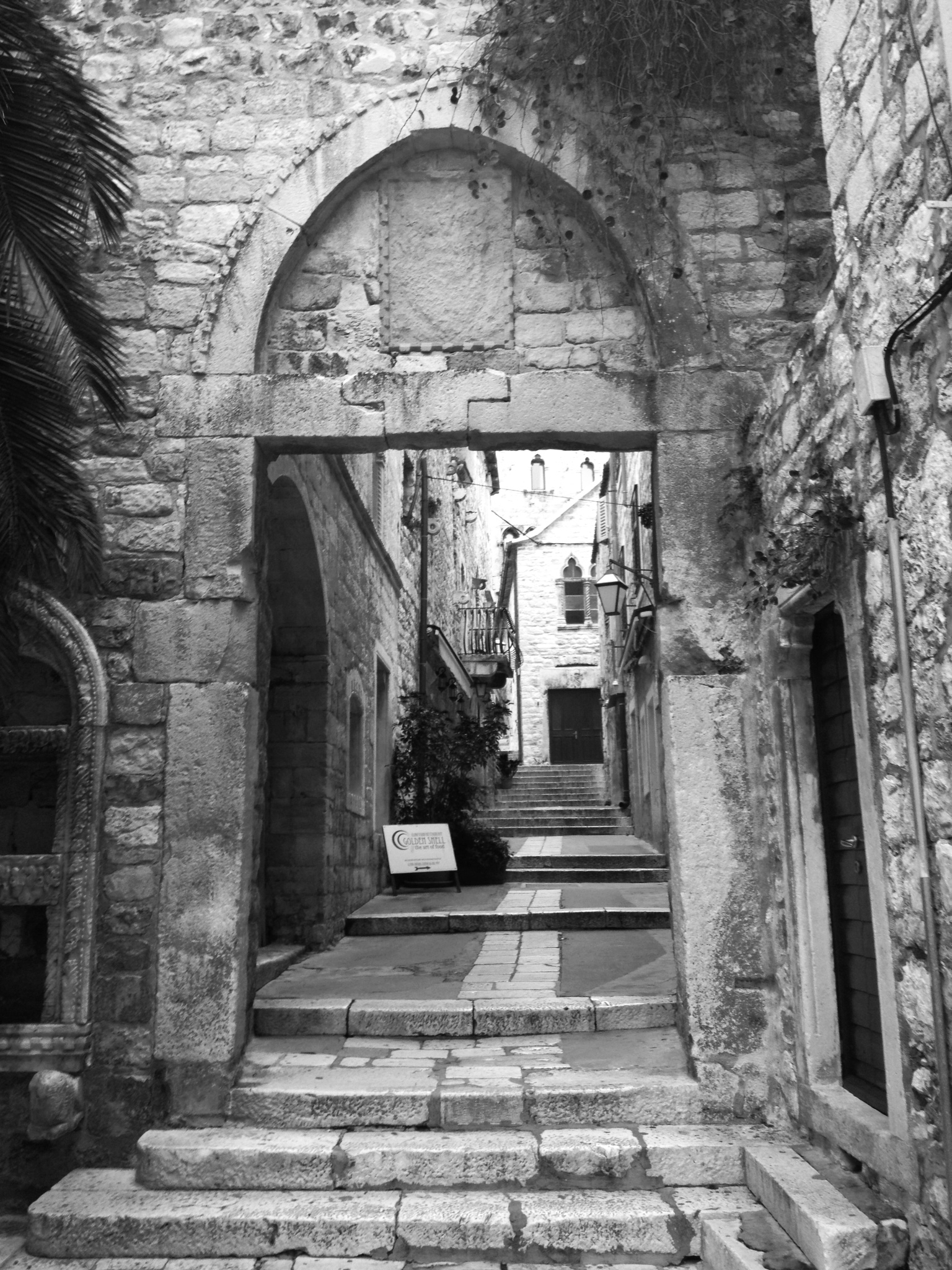 Photo of La porta cittadina principale – Porta Maestra, Hvar Heritage